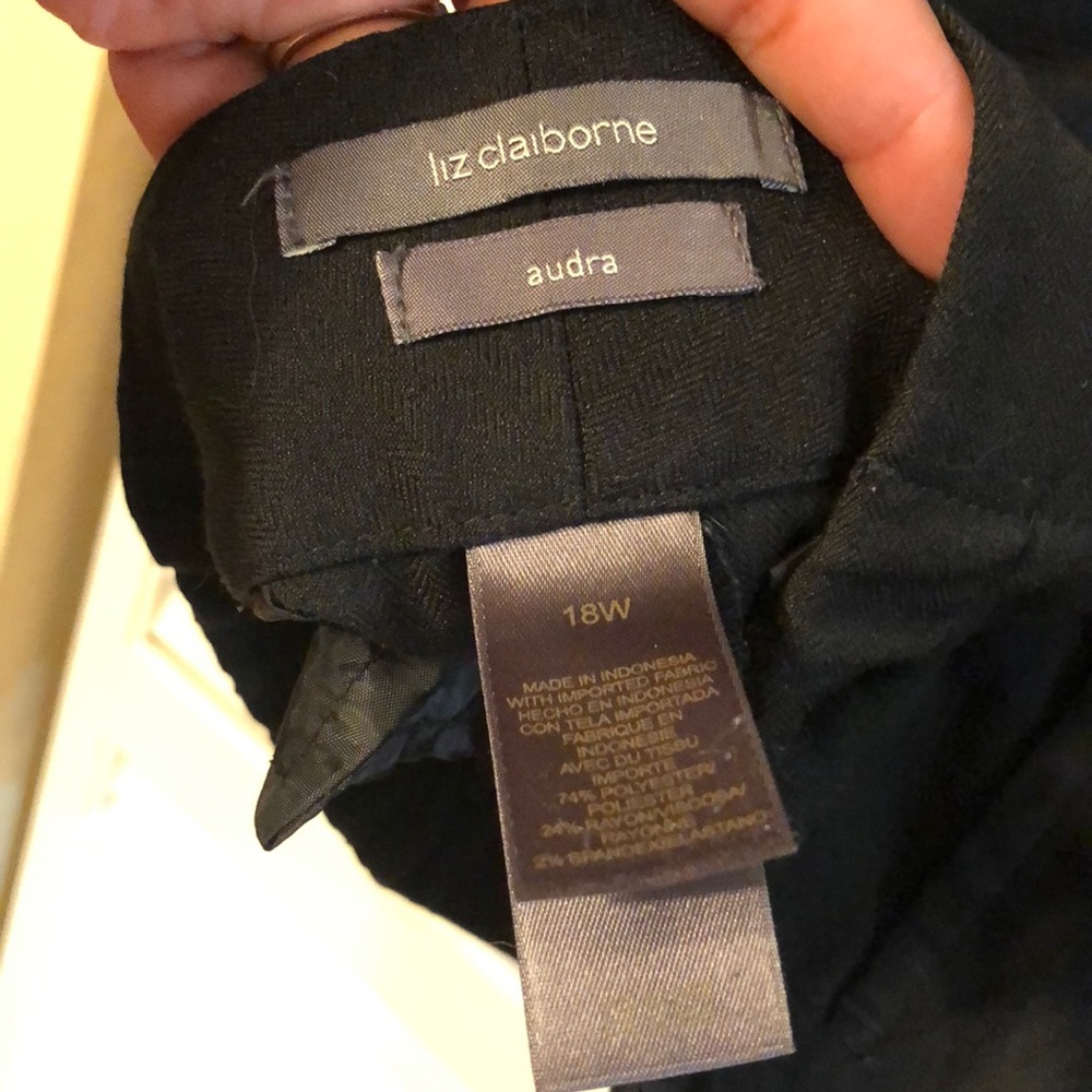 Black herringbone patterned dress pants - Picture 6 of 6